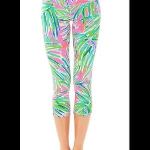 EUC Lilly Pulitzer Weekender cropped leggings in Large